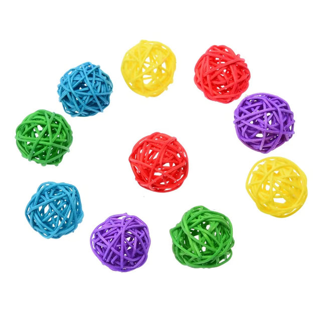 Natural Rattan Sepak Takraw Chew Balls for Parrots – 10-Piece Primary Colour Set